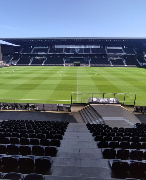 Stade Raymond Kopa Angers (49) Gazon hybride