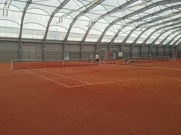 création de courts de tennis en terra battue traditionnelle - Sportingsols