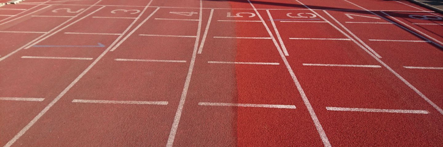 Entretien, maintenance et nettoyage Piste d'athlétisme - Sportingsols