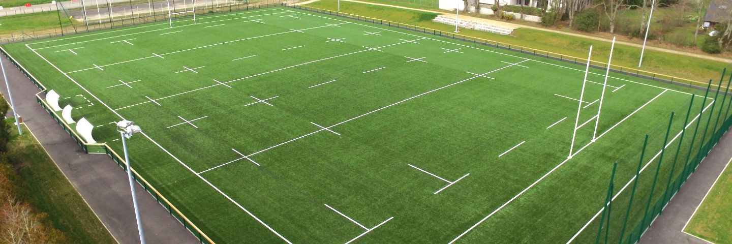 Terrain de rugby en gazon synthetique - sols sportifs Sportingsols